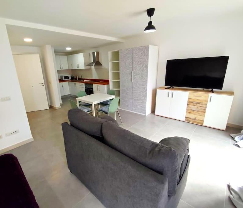 Apartament Near The Ocean In Playa San Juan Exterior photo